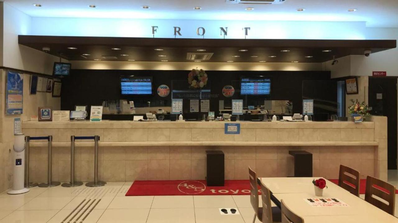 טויונאקה Toyoko Inn Osaka Itami Airport מראה חיצוני תמונה