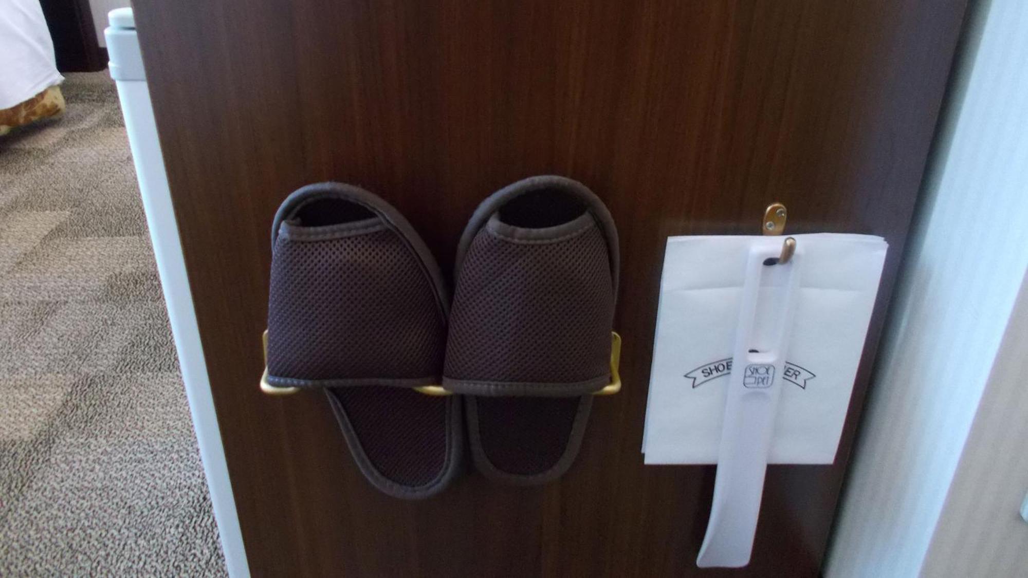 טויונאקה Toyoko Inn Osaka Itami Airport מראה חיצוני תמונה