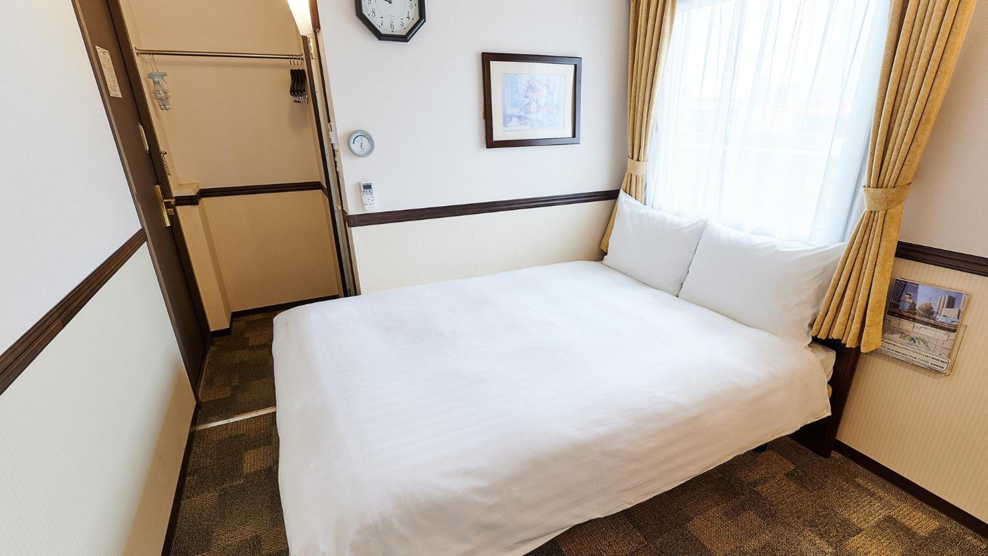 טויונאקה Toyoko Inn Osaka Itami Airport חדר תמונה
