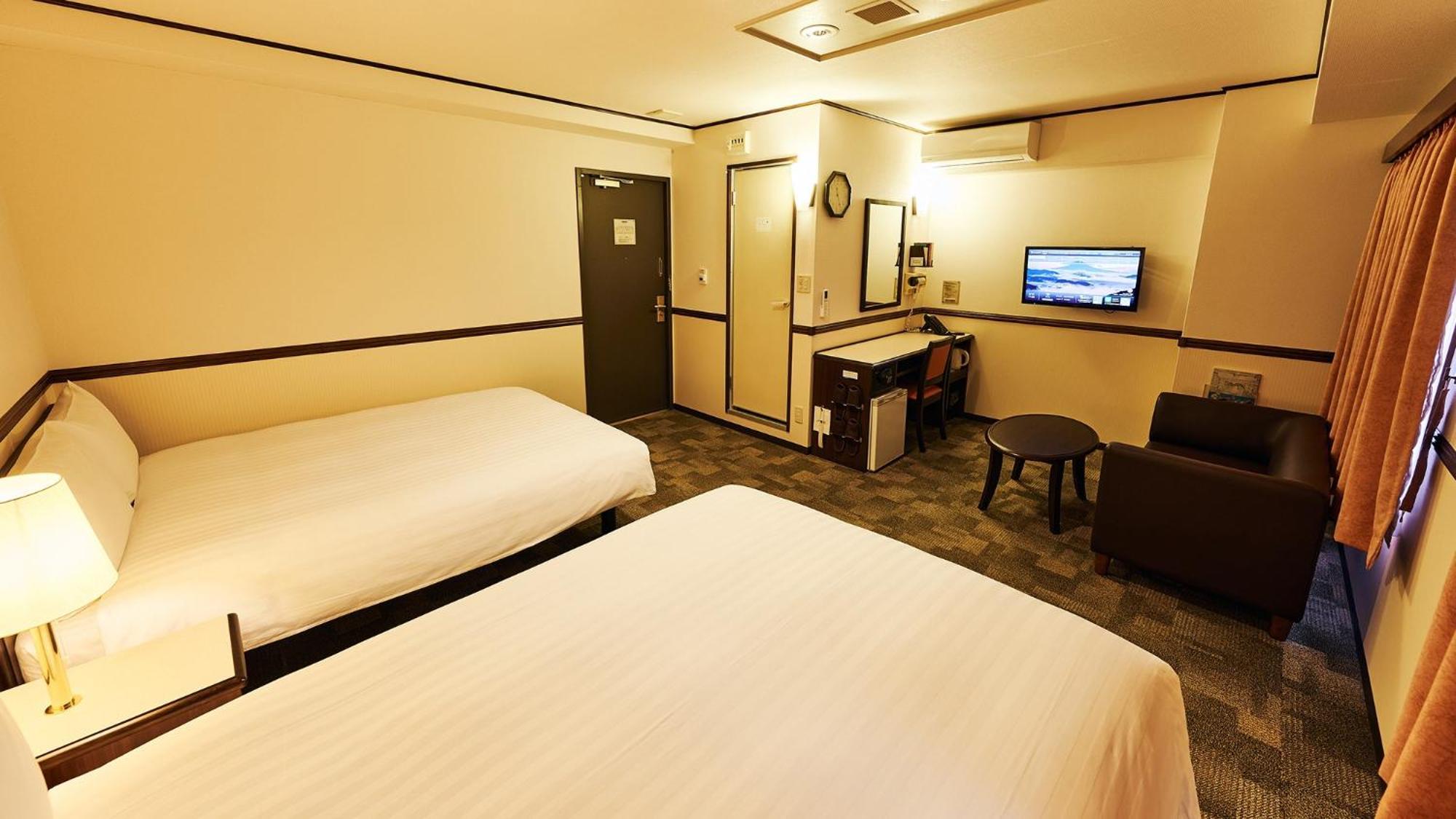 טויונאקה Toyoko Inn Osaka Itami Airport חדר תמונה