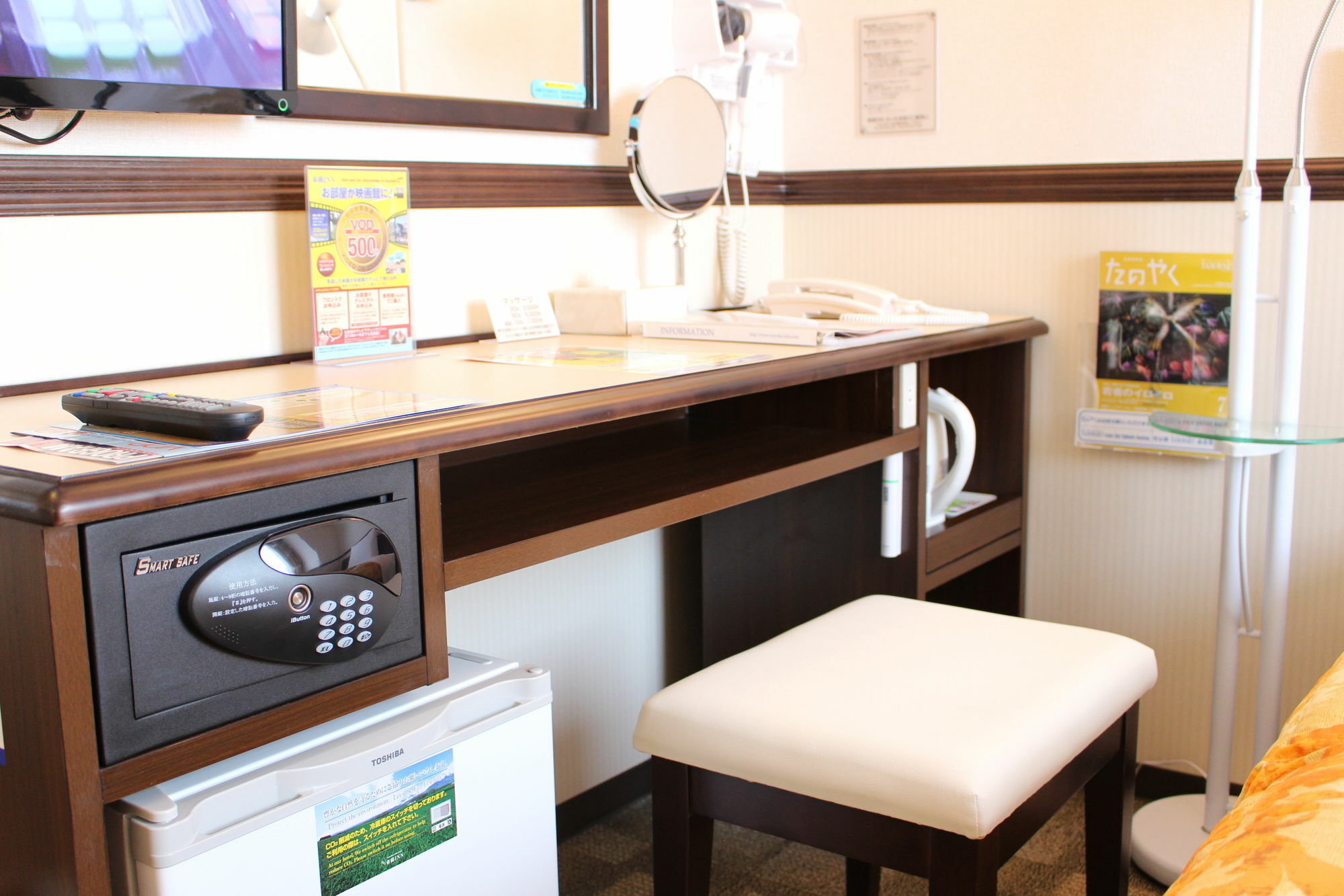 טויונאקה Toyoko Inn Osaka Itami Airport מראה חיצוני תמונה